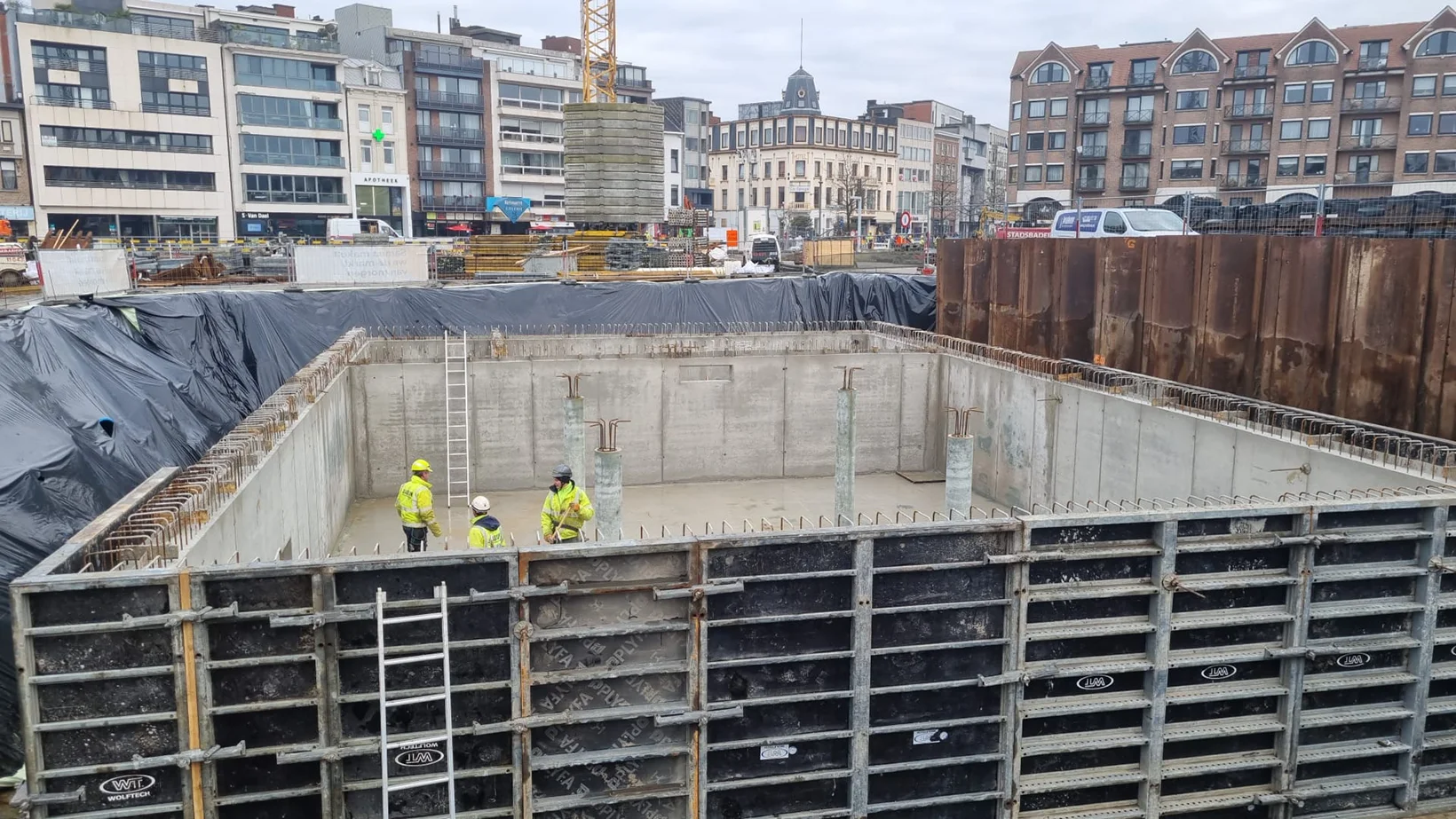4 spiegelfontein en fonteinplein grote markt sint niklaas projecten aquabouw