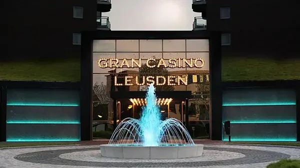 van der valk leusden